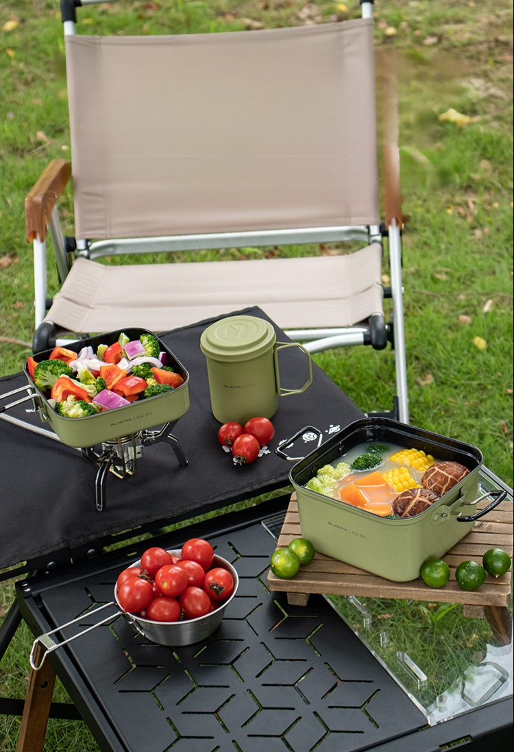 Easy to clean non-stick camping pan