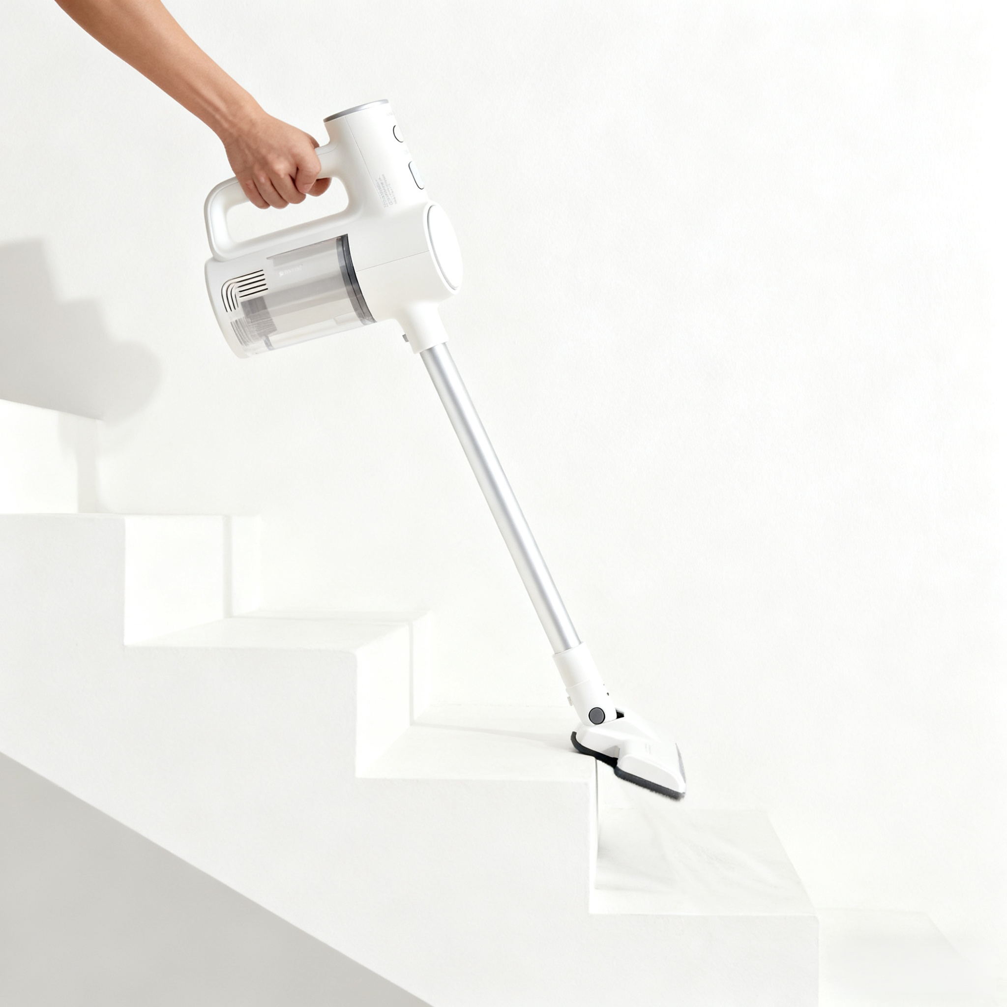 Leichter tragbarer Staubsauger in moderner Handhabung