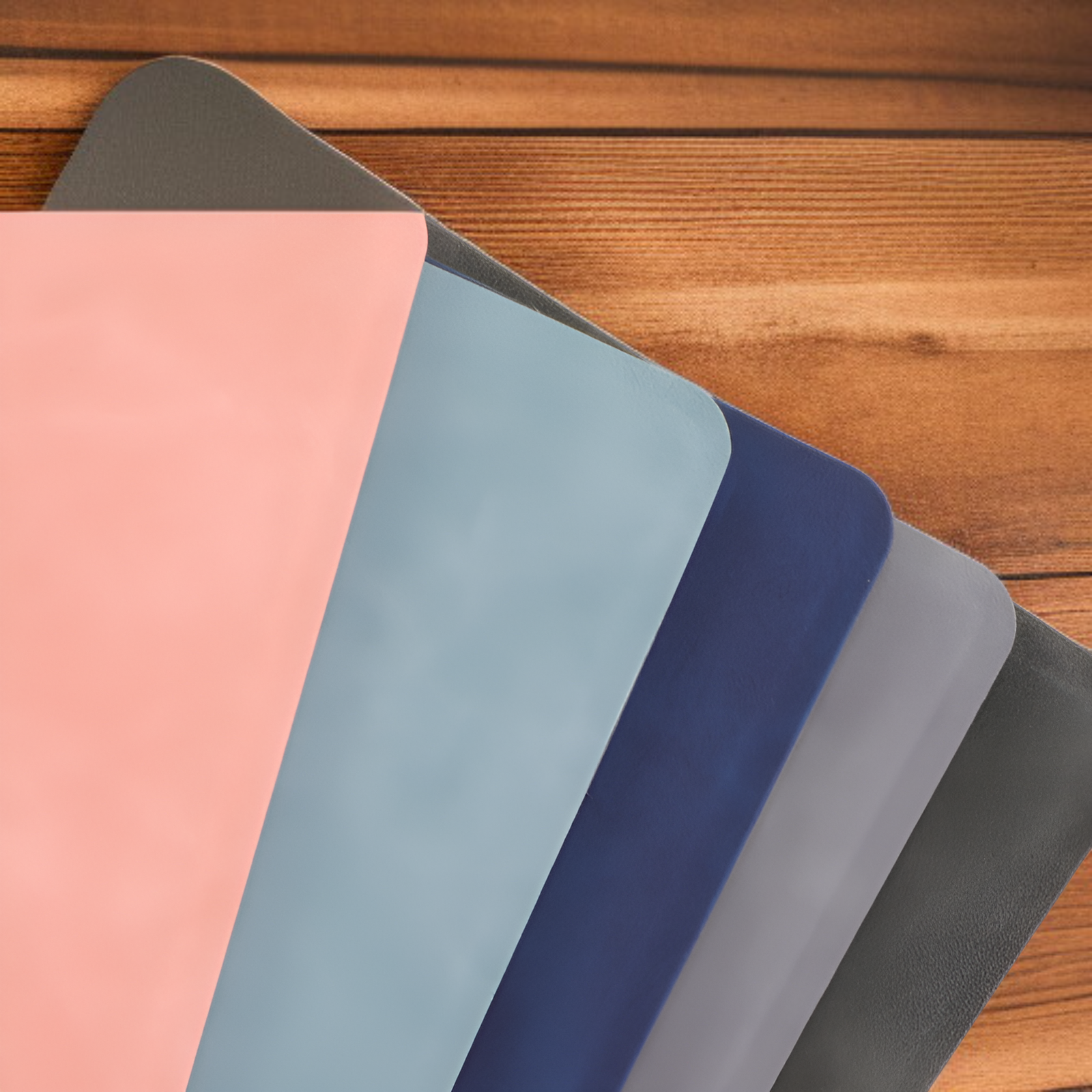 Lightweight portable whiteboard for on-the-go notes