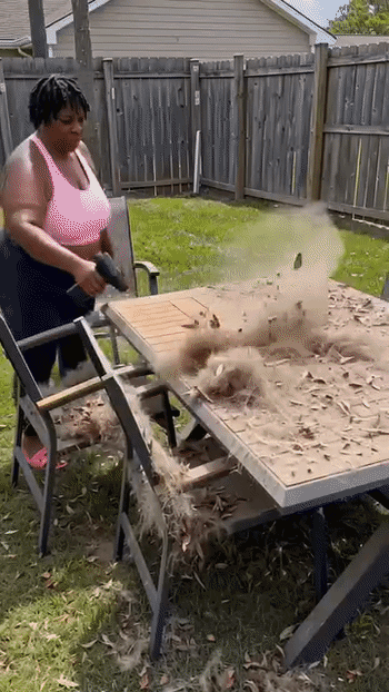 17a42b7f410b24f6e7d483b1dd4e35a1.gif