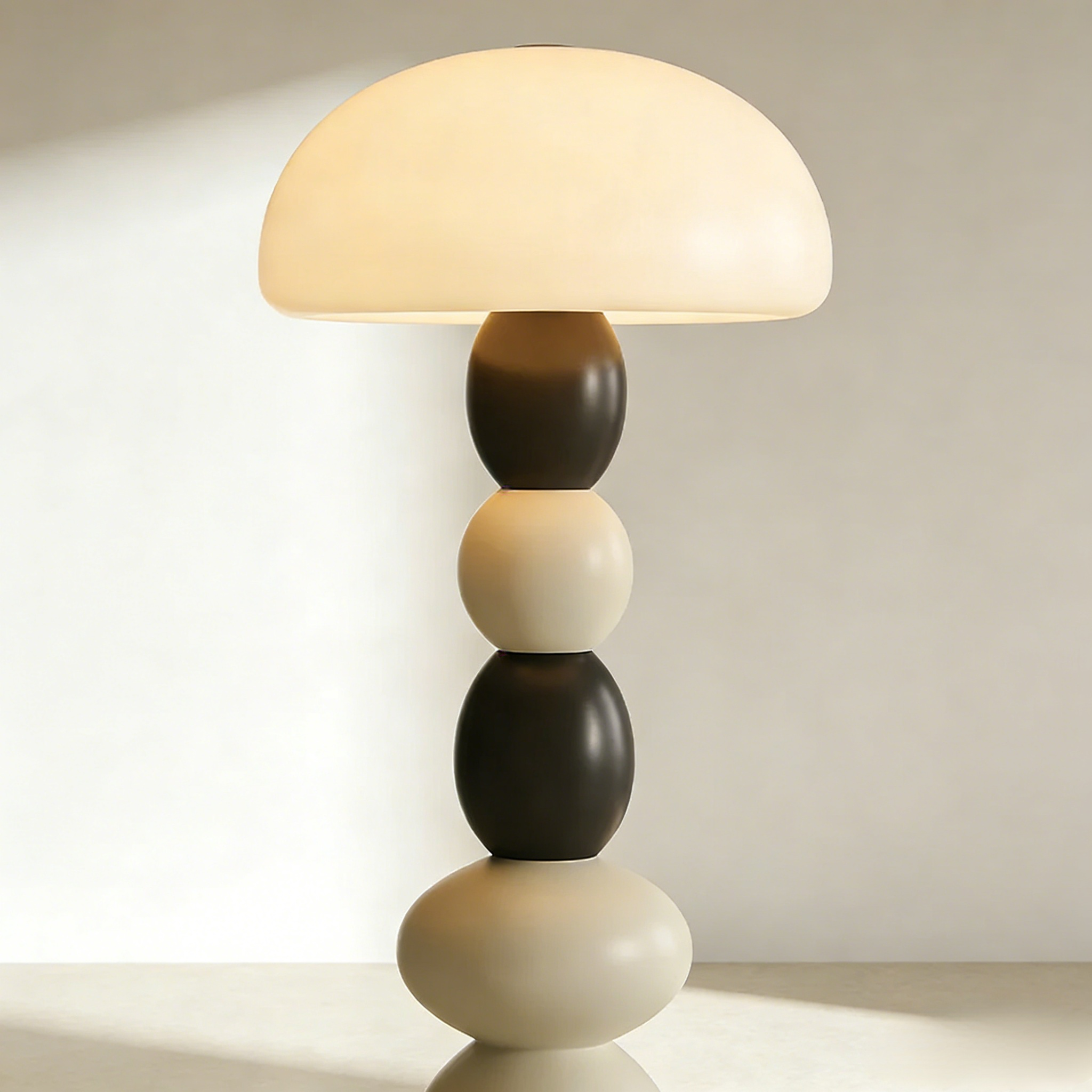 Minimalistyczna lampa stojąca do salonu