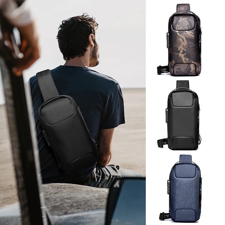 Men‘s Motorcycle Anti-theft Chest Bag Waterproof Scratch Resistant Rechargeable Bag 
