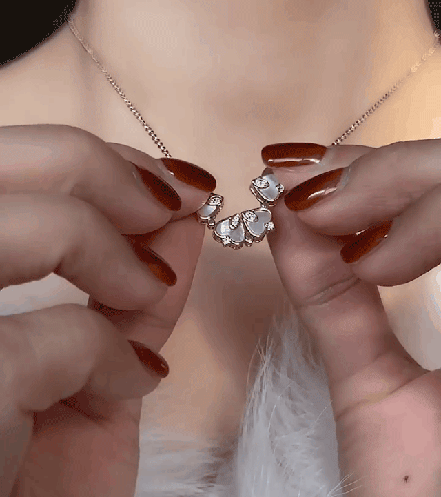 1645602537474809.gif