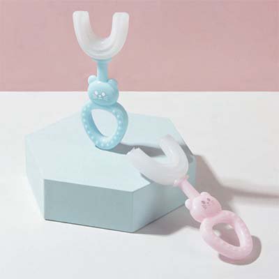 فرشاة الأسنان بشكل يو للأطفال