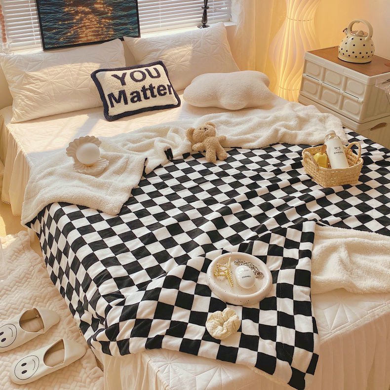Giikmall Checkerboard Blanket Thickened Milk Wool Leisure Sofa Nap Cover Blanket 